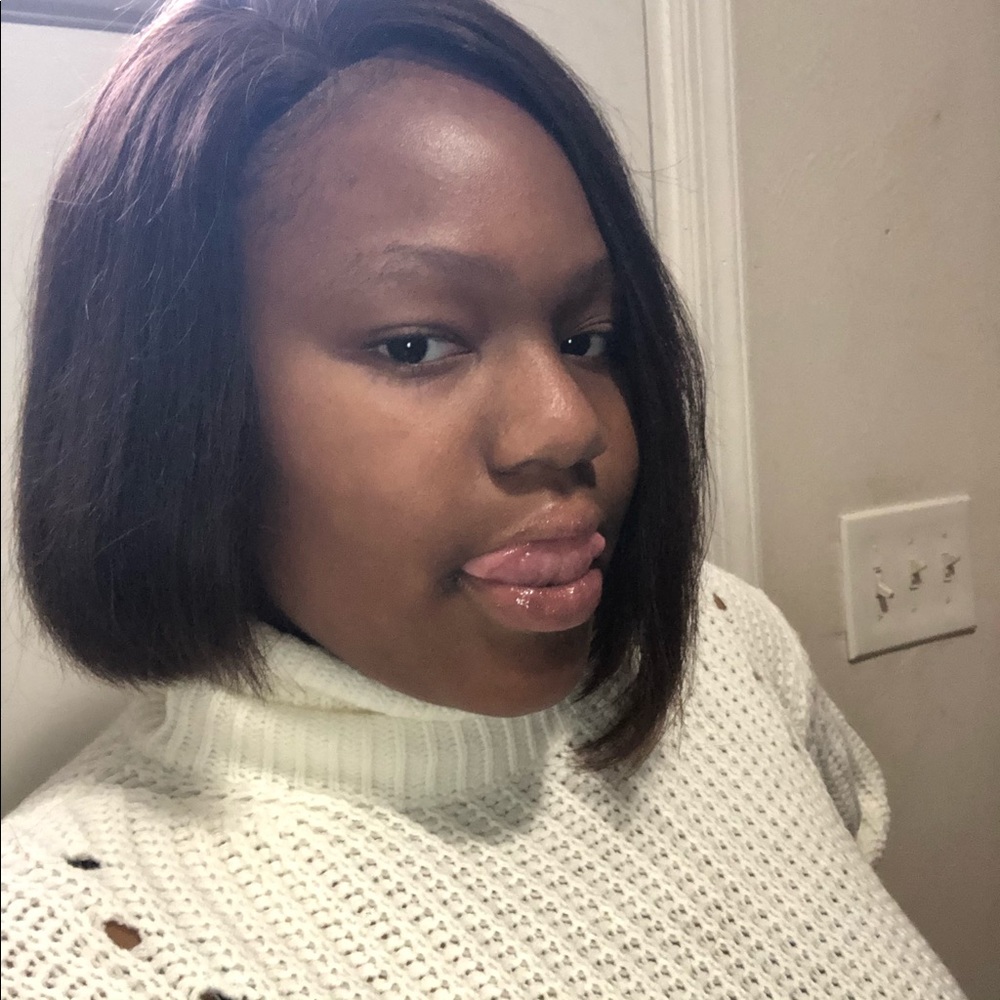 Meet your Posher, Janiya